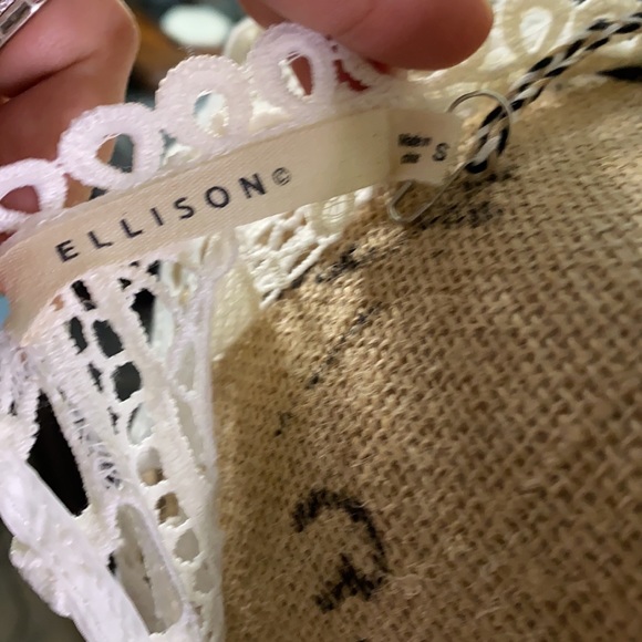 Ellison bell sleeve blouse - Picture 5 of 6